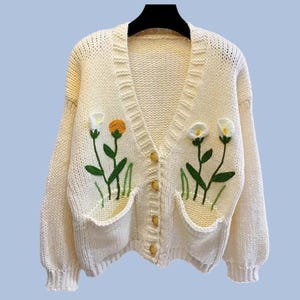 Womens Cardigan Spring Flowers, Floral Beige/Cream Spring Gift